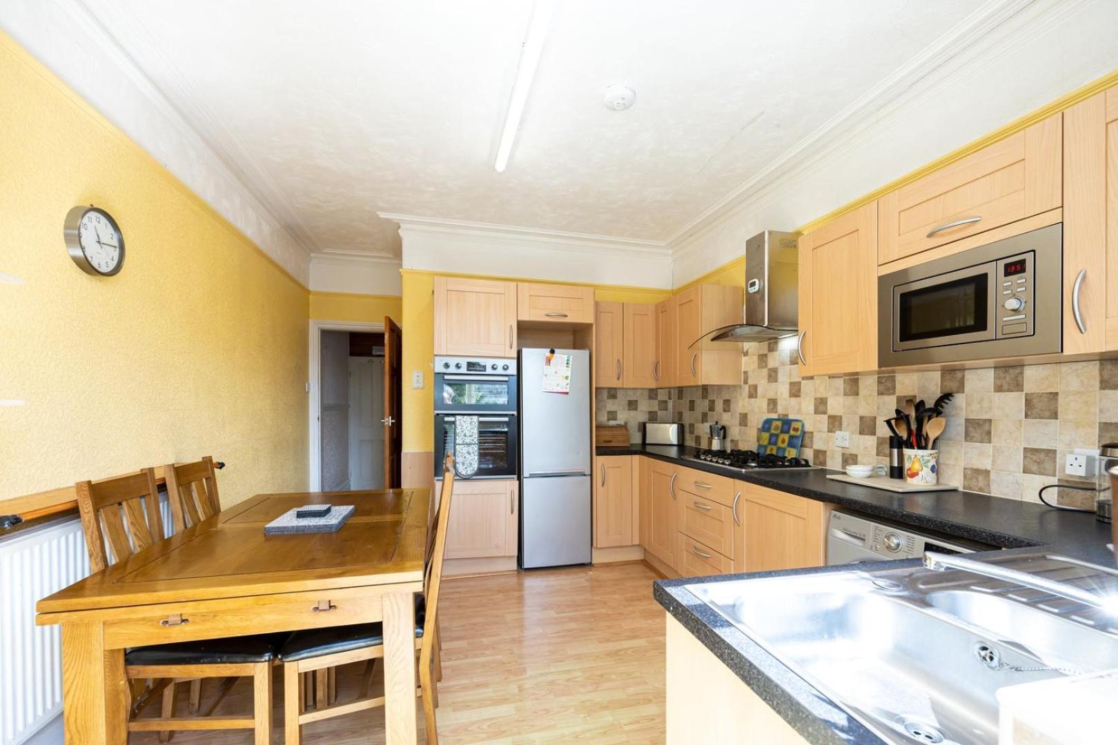Guestready - Enchanting Life In Gorse Hill Manchester Exteriér fotografie