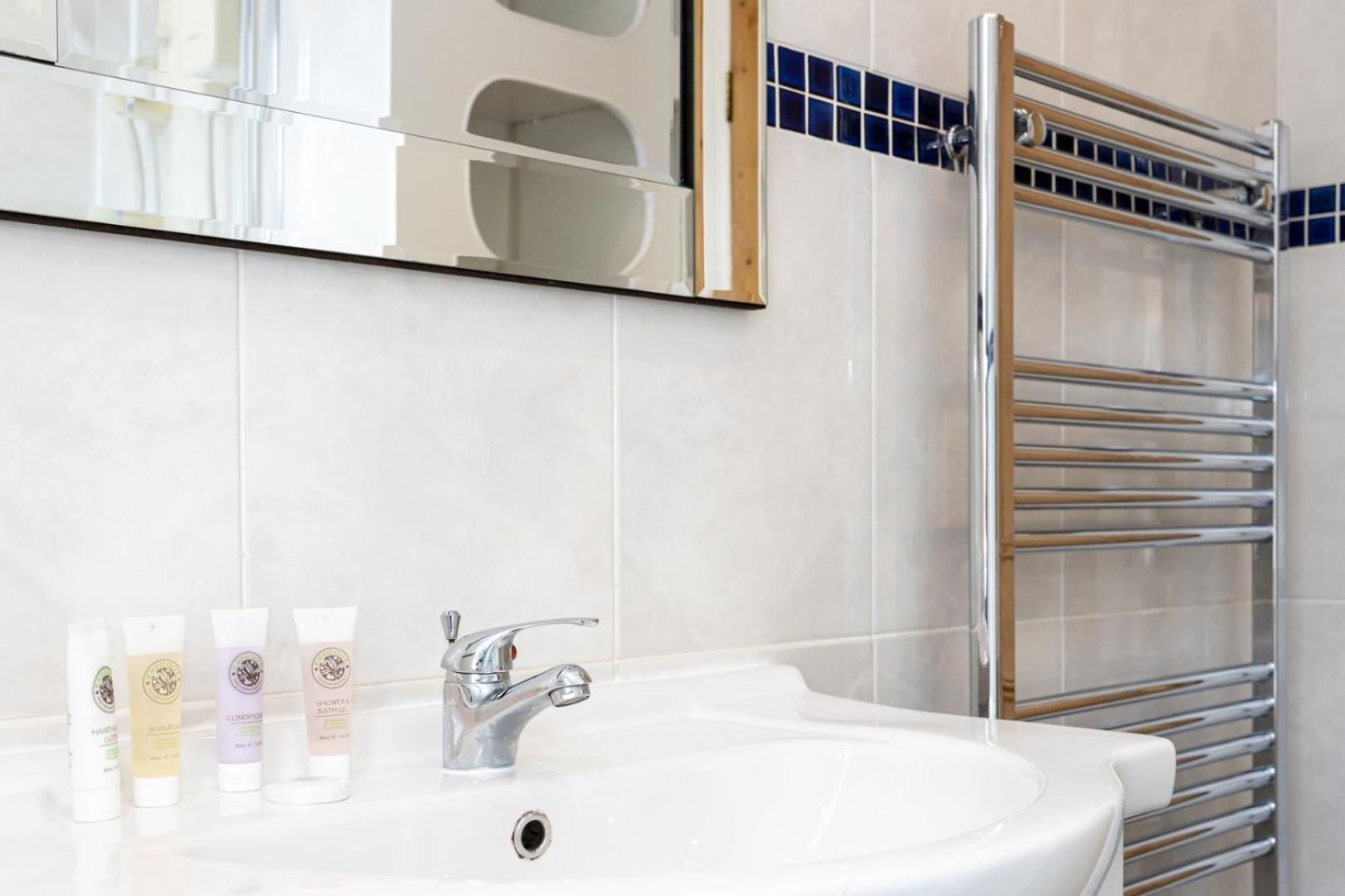 Guestready - Enchanting Life In Gorse Hill Manchester Exteriér fotografie