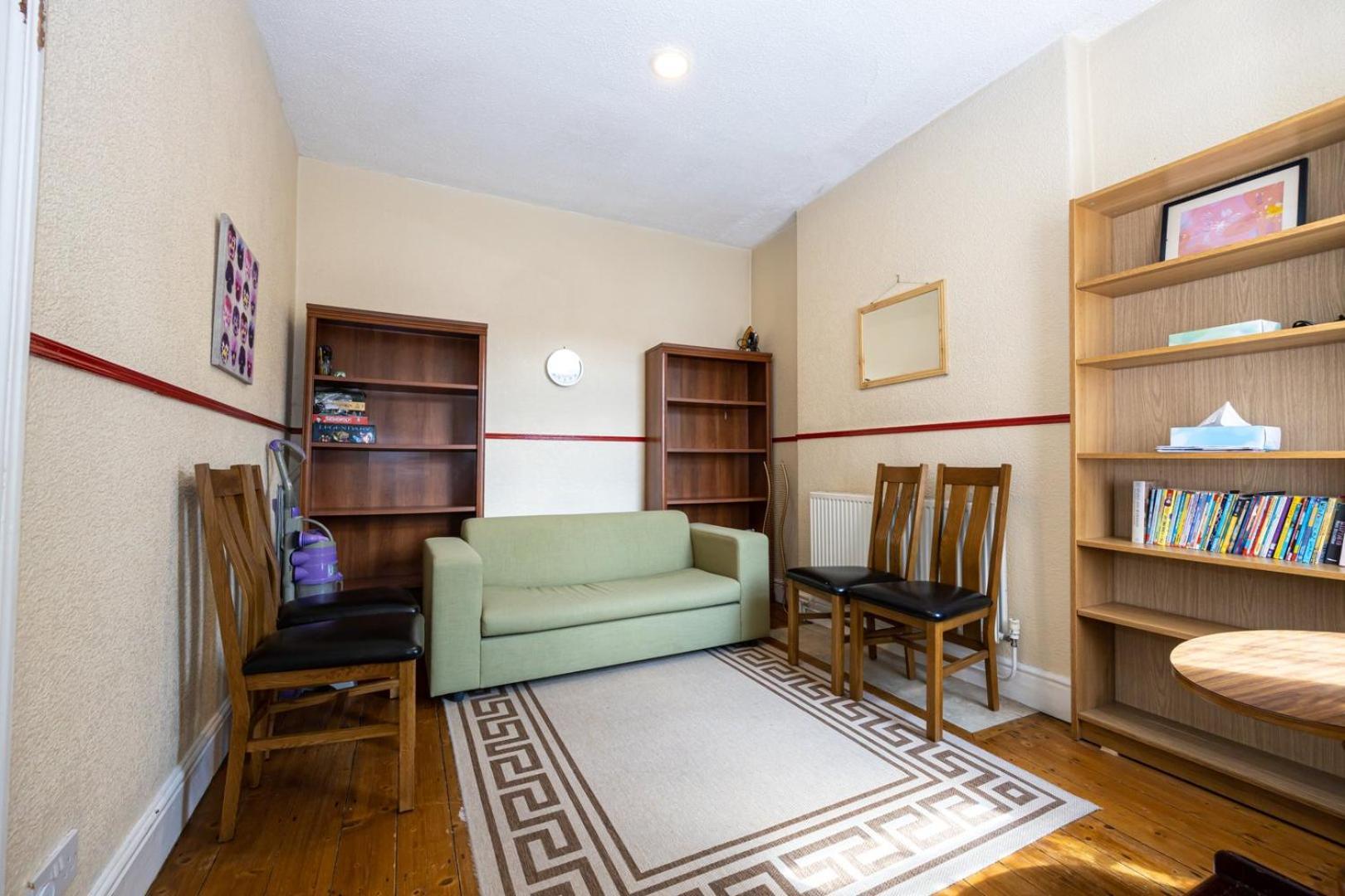 Guestready - Enchanting Life In Gorse Hill Manchester Exteriér fotografie