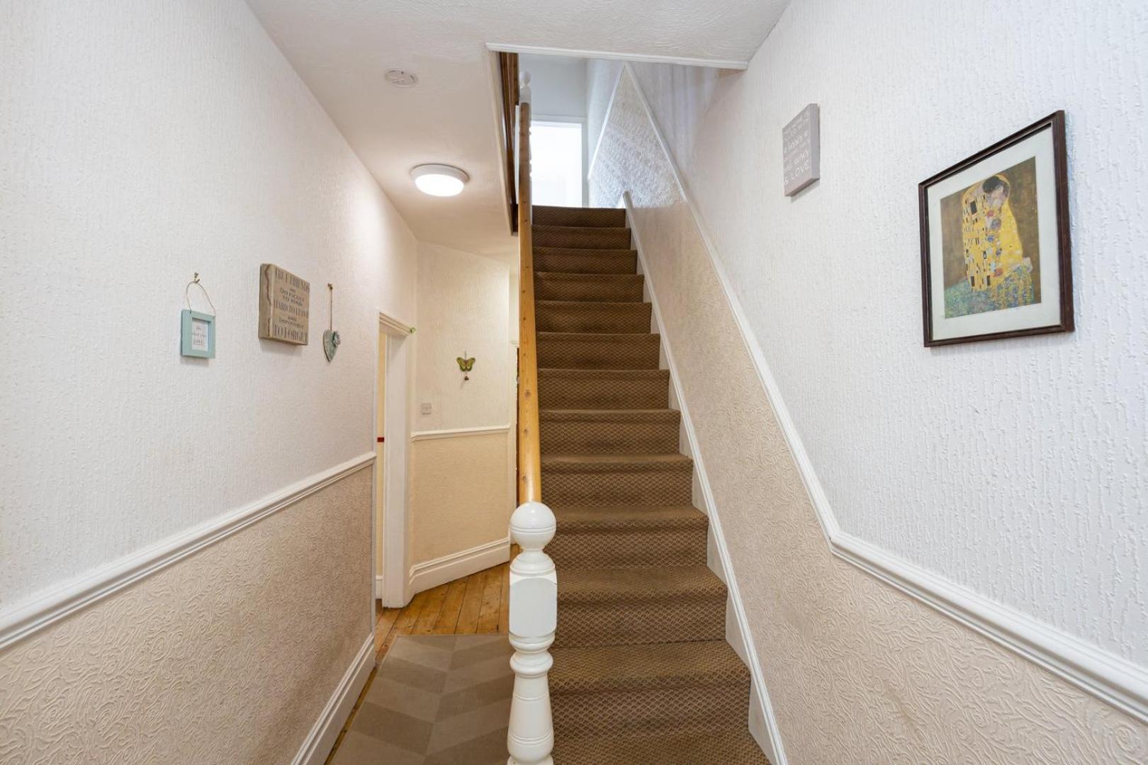 Guestready - Enchanting Life In Gorse Hill Manchester Exteriér fotografie